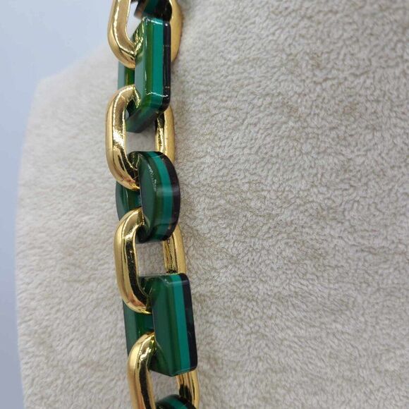 J Crew Lacquered Green Round & Square Gold Tone Link Necklace NWT! NEW! - Picture 5 of 8